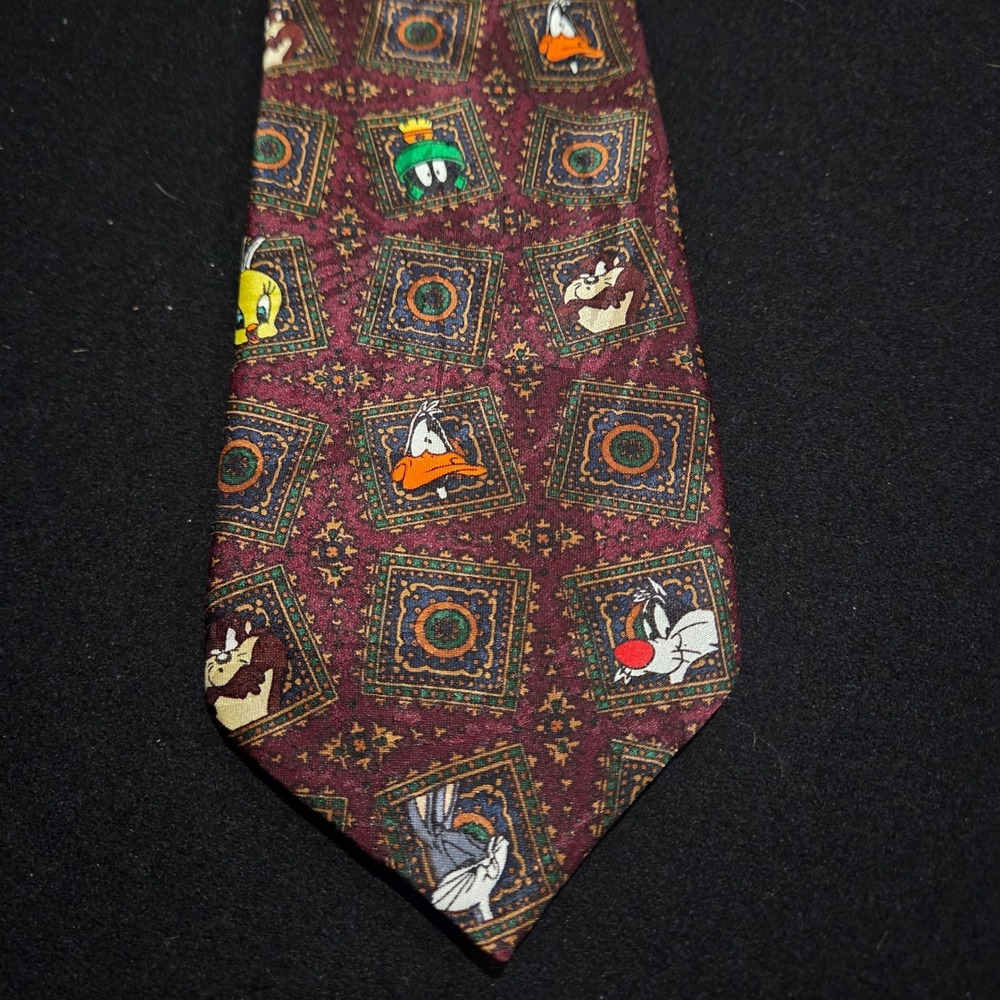 Vintage 1993 Looney Tunes Mania Character Burgundy Medallion Print Necktie Men - Picture 3 of 4